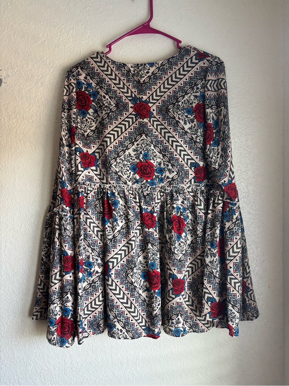 Roper Boho Floral Blouse - Red & Blue Roses on Ivory - Picture 8 of 8
